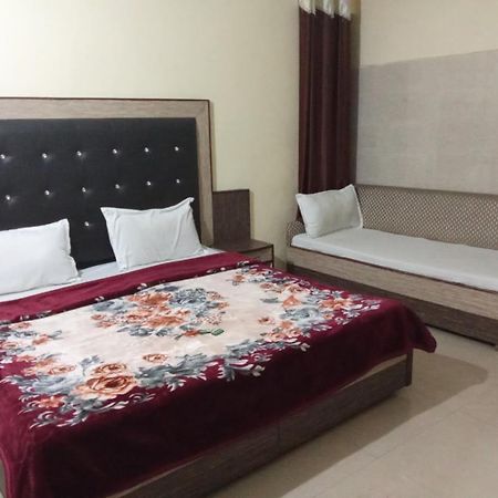 Krishna Holiday Guest House Block II دارامشالا المظهر الخارجي الصورة