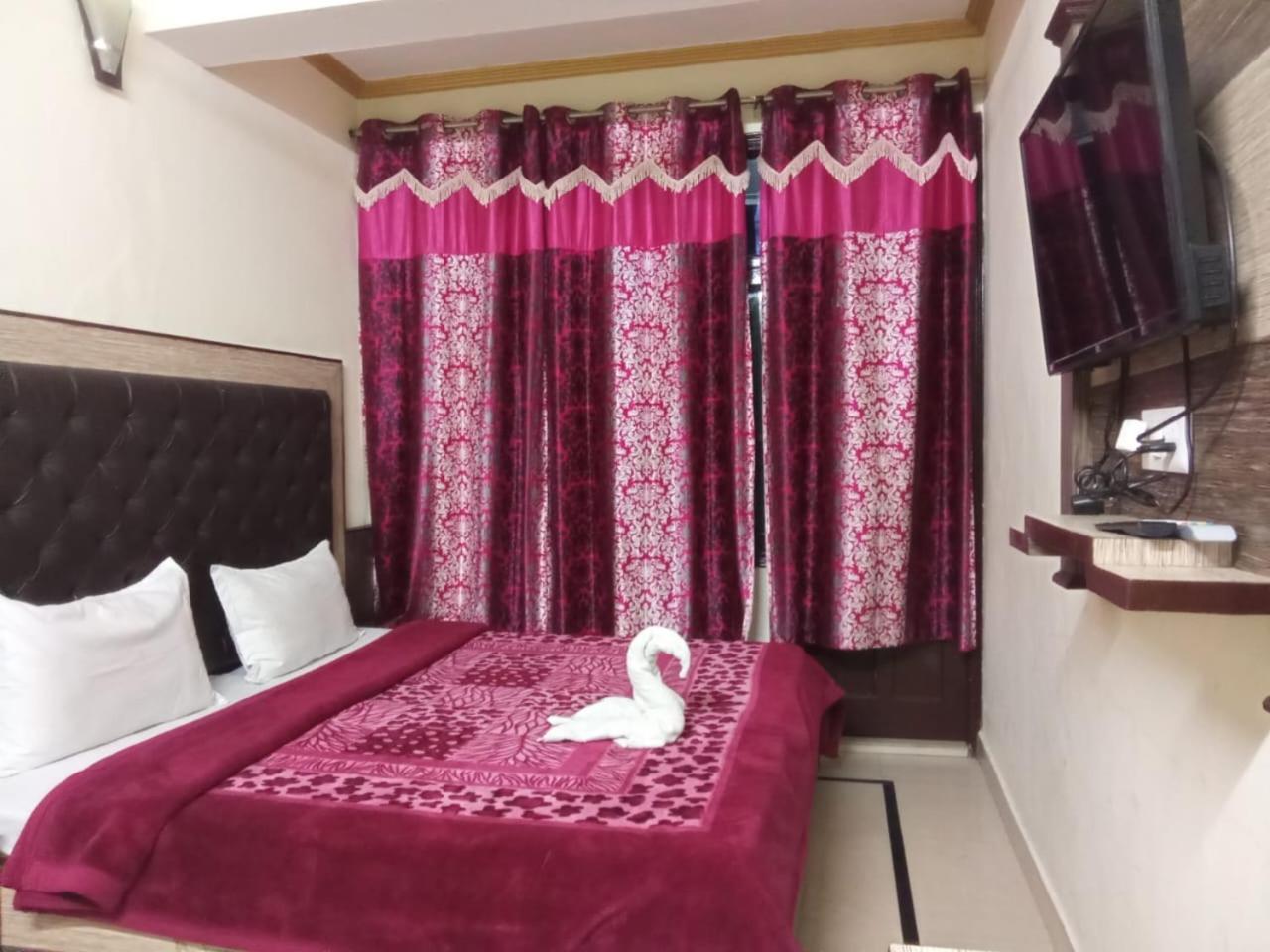 Krishna Holiday Guest House Block II دارامشالا المظهر الخارجي الصورة